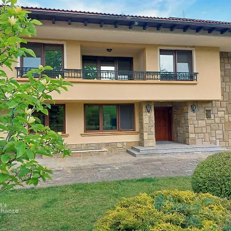 къща наковски 펜션