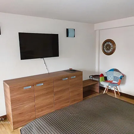 펜션 къща наковски 가브로보